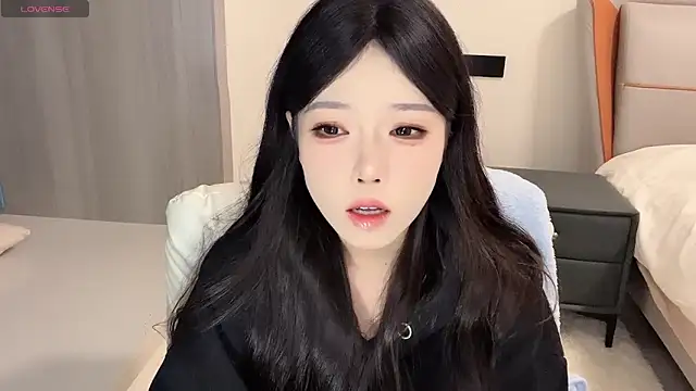 Q-ing online show from 01-04-25, 02:56