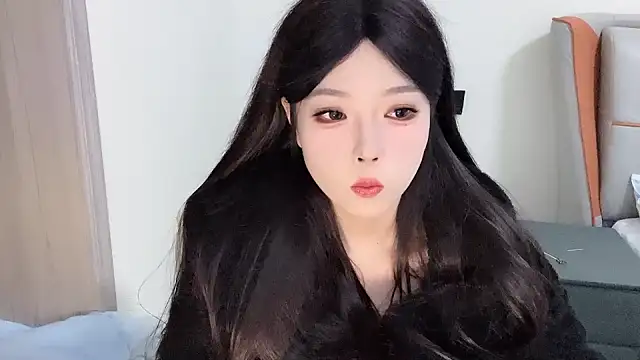 Q-ing online show from 01-25-25, 11:00