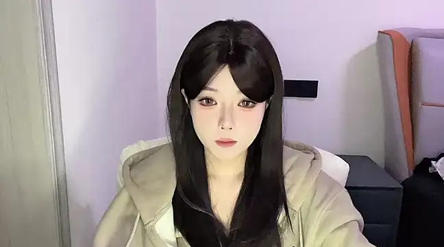 Q-ing online show from 03-08-25, 12:20