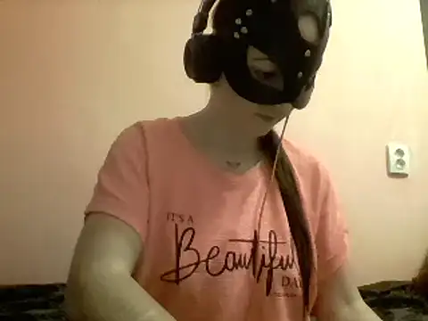 Snapshot of MaxWellas6 chatting on 01-28-25, 05:14 MaxWellas6 online show from 01-28-25, 05:14