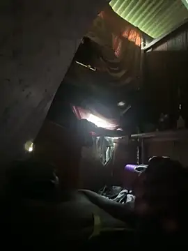 Snapshot of Andricastro chatting on 12-19-25, 04:03 Andricastro online show from 12-19-25, 04:03