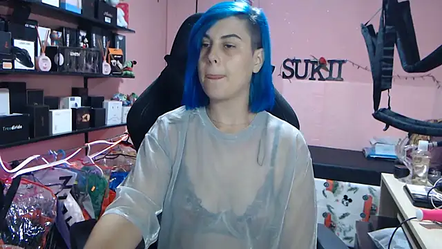 Snapshot of sukii93 chatting on 05-19-26, 07:42 sukii93 online show from 05-19-26, 07:42