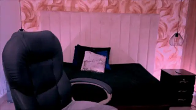 Xisu  online show from 04-12-26, 04:39