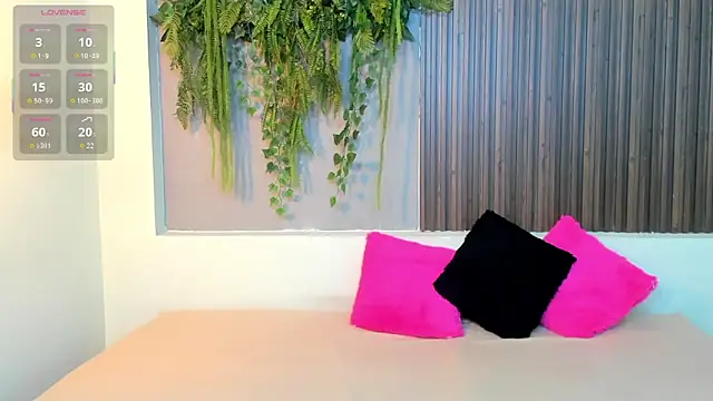 AmyBarton02 online show from 09-18-25, 04:42