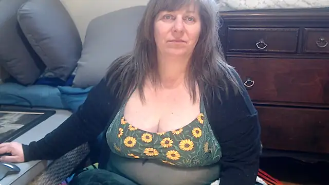 Snapshot of ladyscarlotta chatting on 01-07-25, 09:35 ladyscarlotta online show from 01-07-25, 09:35