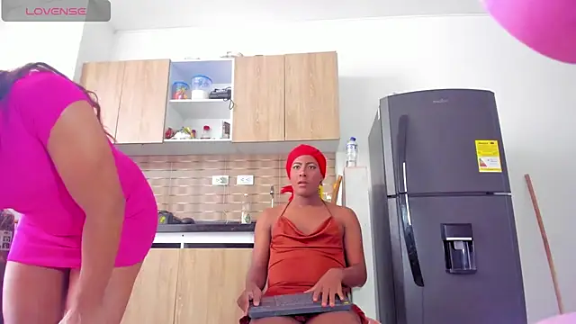 Snapshot of Tsblackxx chatting on 01-31-25, 06:25 Tsblackxx online show from 01-31-25, 06:25