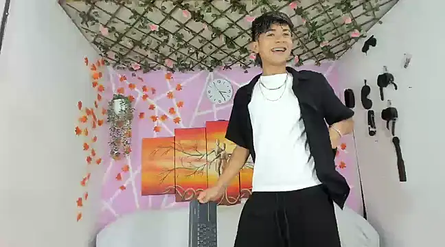 Fresahot2005 online show from 03-06-25, 08:27