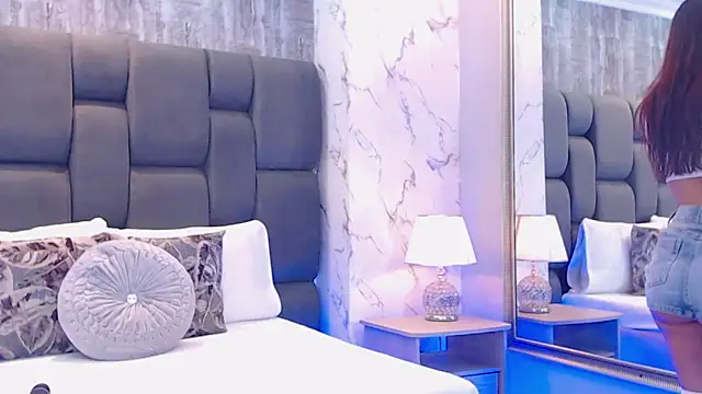 Snapshot of SophieWolkman chatting on 03-14-26, 12:10 SophieWolkman online show from 03-14-26, 12:10