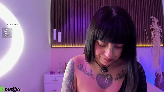 Liz grey  online show from 06-10-26, 10:08