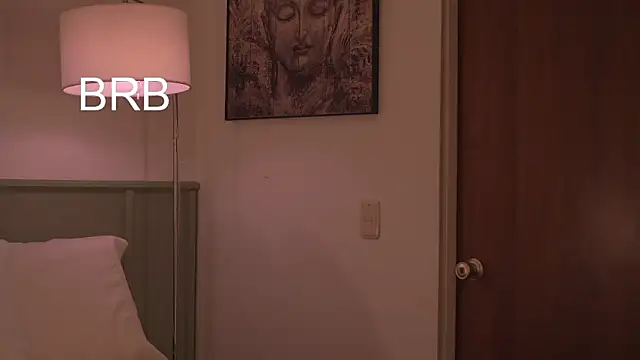 Snapshot of Aimilayne chatting on 03-17-26, 07:50 Aimilayne online show from 03-17-26, 07:50