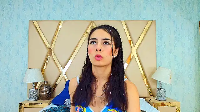 NicoleEsposito online show from 12-30-24, 03:03