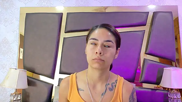 Snapshot of NicoleEsposito chatting on 10-21-25, 12:50 NicoleEsposito online show from 10-21-25, 12:50