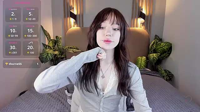 Snapshot of NikkiMiltons chatting on 12-02-25, 03:18 NikkiMiltons online show from 12-02-25, 03:18