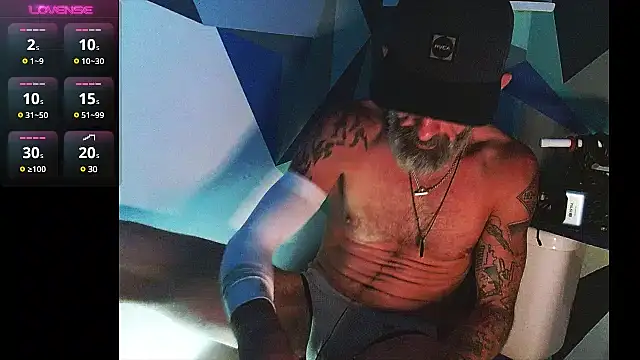 Snapshot of HandyBro chatting on 03-11-25, 11:55 HandyBro online show from 03-11-25, 11:55