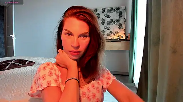 Selena Rase online show from 10-13-25, 09:09