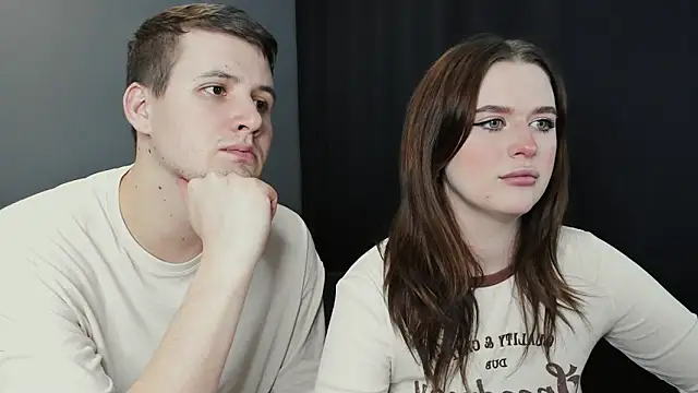 Snapshot of Pinku_kitsune chatting on 03-10-25, 03:09 Pinku kitsune online show from 03-10-25, 03:09