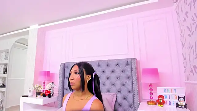 HaileeRoberts online show from 03-04-25, 12:12