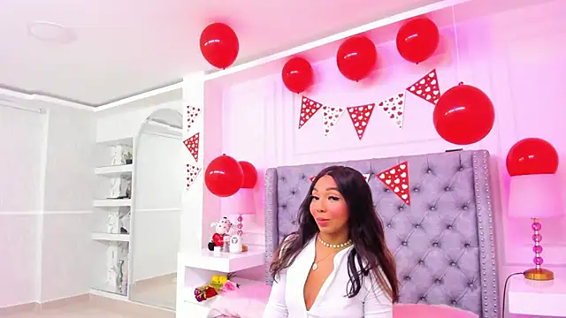 HaileeRoberts online show from 09-21-25, 01:13