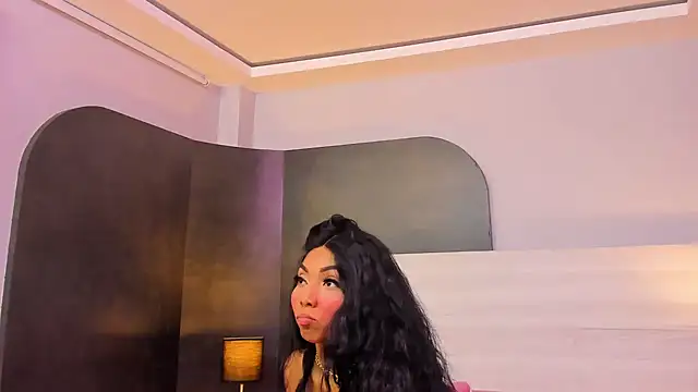 HaileeRoberts online show from 10-23-25, 12:37