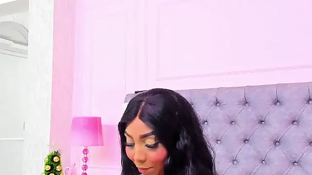 HaileeRoberts online show from 11-22-25, 12:26