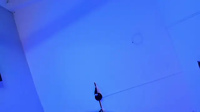 Snapshot of ALICEPOIXXXON chatting on 10-11-25, 09:57 ALICEPOIXXXON online show from 10-11-25, 09:57