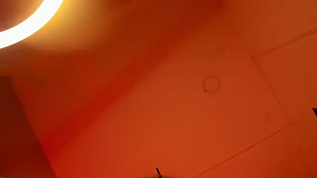 Snapshot of ALICEPOIXXXON chatting on 10-15-25, 11:16 ALICEPOIXXXON online show from 10-15-25, 11:16