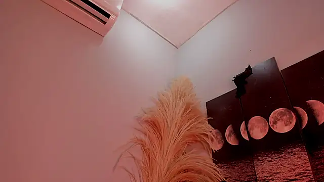 Snapshot of ALICEPOIXXXON chatting on 01-12-26, 05:34 ALICEPOIXXXON online show from 01-12-26, 05:34