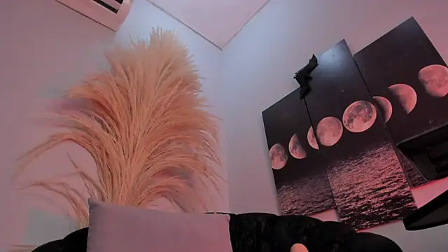 Snapshot of ALICEPOIXXXON chatting on 01-15-26, 10:35 ALICEPOIXXXON online show from 01-15-26, 10:35