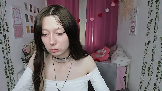 SaintGirl online show from 06-30-26, 03:02