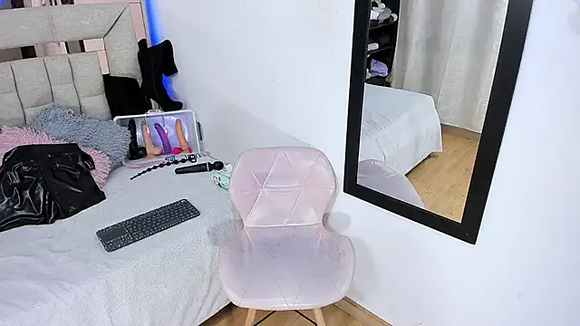 melody bonnet online show from 02-05-26, 08:52