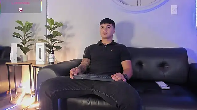 Cristopher strong online show from 04-29-26, 12:42