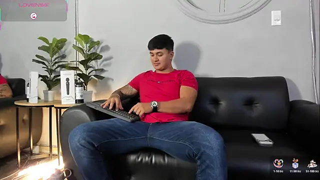Cristopher strong online show from 06-03-26, 01:46