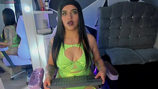 alyssa magiic online show from 05-08-26, 06:02