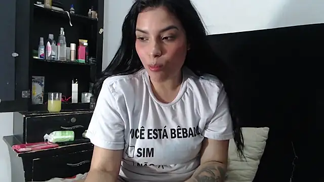 Snapshot of lolaa_staars chatting on 12-22-24, 09:42 lolaa staars online show from 12-22-24, 09:42