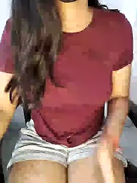 Snapshot of Ms_Neera chatting on 03-07-25, 04:11 Ms Neera online show from 03-07-25, 04:11