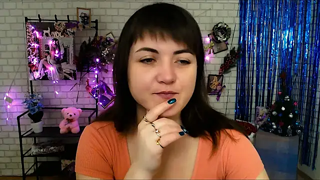 Darina M  online show from 01-15-25, 05:40