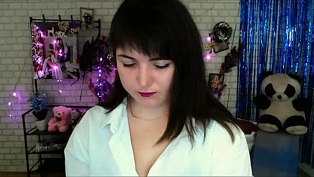 Darina M  online show from 01-19-25, 05:48