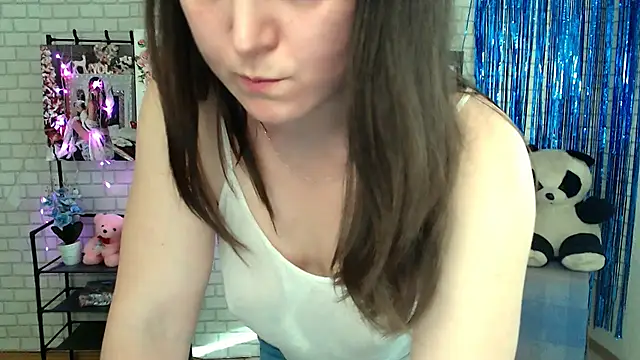 Darina M  online show from 03-05-25, 02:23