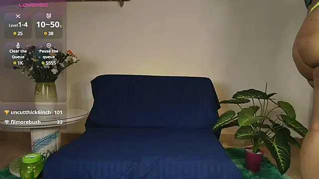 Elliee  online show from 01-31-25, 08:12