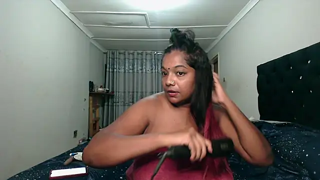 Snapshot of Indianmayaxoxo chatting on 03-04-25, 07:22 Indianmayaxoxo online show from 03-04-25, 07:22