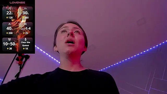 Ich Bin Julia online show from 12-21-24, 08:54