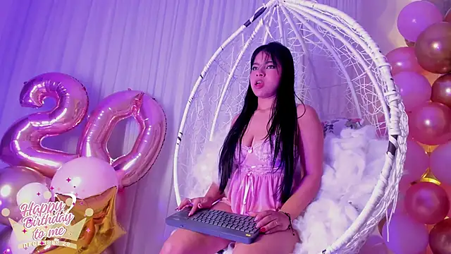 Ariana ceballos online show from 12-29-24, 01:06