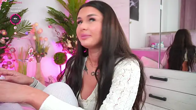 EmilyHudsson 1 online show from 01-17-25, 06:02