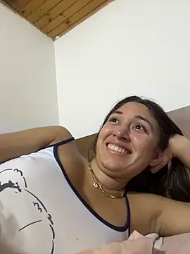 Barbielatinas online show from 12-23-25, 05:05