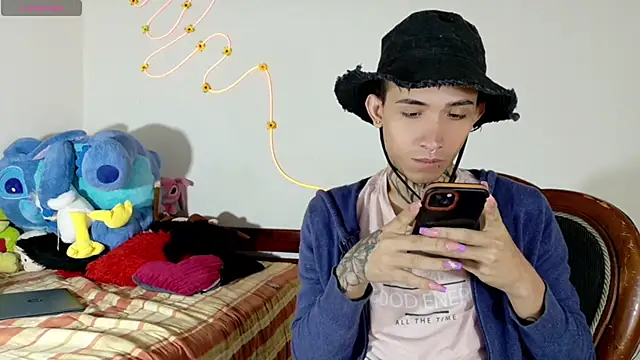 Snapshot of Micaela_Rangel chatting on 05-22-26, 04:30 Micaela Rangel online show from 05-22-26, 04:30