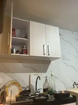 Freya Artemisa online show from 11-14-25, 10:40