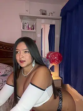 cristina1800 online show from 05-13-26, 03:48