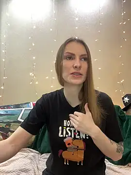 Snapshot of RachelBelI chatting on 02-09-25, 11:15 RachelBelI online show from 02-09-25, 11:15
