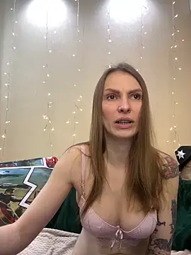 Snapshot of RachelBelI chatting on 02-10-25, 02:30 RachelBelI online show from 02-10-25, 02:30