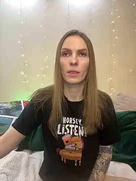 Snapshot of RachelBelI chatting on 02-19-25, 11:14 RachelBelI online show from 02-19-25, 11:14